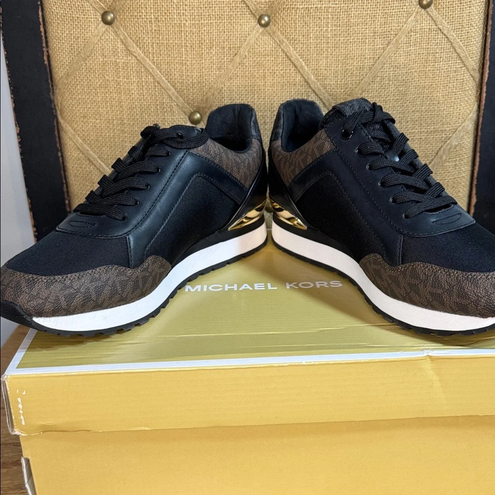 Michael Kors Sneakers Black & Brown w/‎ Gold Detail in Size 9M New in Box